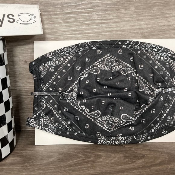 Pacsun Black Paisley One Size Face Mask - Picture 3 of 9